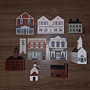 VTG 90s Cats Meow Village And Similar Wood Village Shelf Sitters